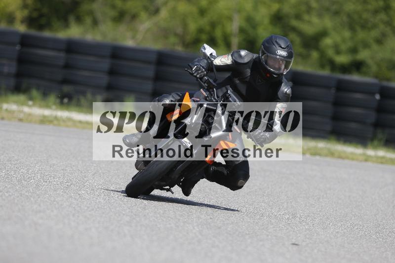 /Archiv-2025/09 22.04.2025 Cornu Master School ADR/rot-rouge/2